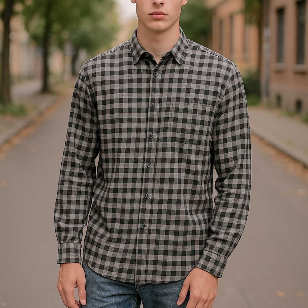 VINCE Button Down Shirt. Size Medium